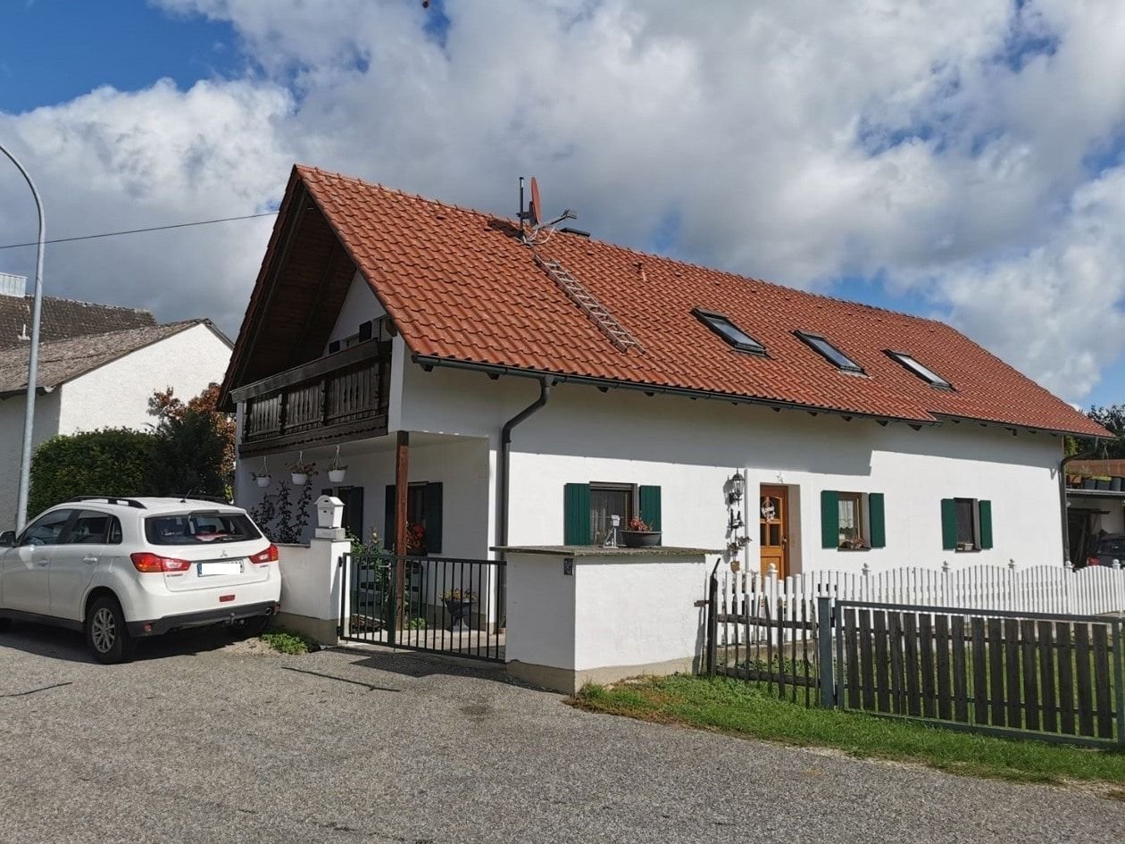 Einfamilienhaus zum Kauf 309.000 € 5 Zimmer 150 m²<br/>Wohnfläche 225 m²<br/>Grundstück Hienheim Neustadt 93333