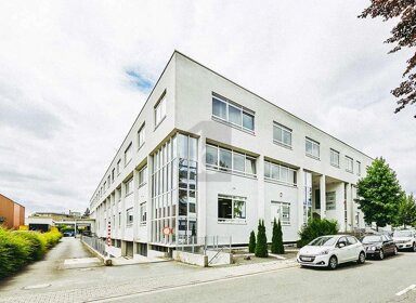 Produktionshalle zur Miete 8,50 € 3.028 m² Lagerfläche Nieder-Eschbach Frankfurt am Main 60437