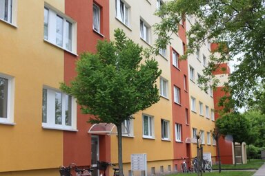 Wohnung zur Miete 554 € 5 Zimmer 92,3 m² 3. Geschoss frei ab 01.03.2025 Friedrich-Ebert-Str. 33 Stendal Stendal 39576