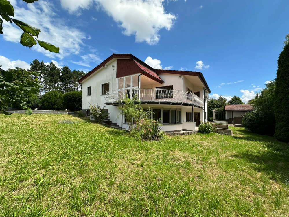 Mehrfamilienhaus zum Kauf 449.000 € 9 Zimmer 276,6 m²<br/>Wohnfläche 1.049 m²<br/>Grundstück Götzingen Buchen (Odenwald) / Götzingen 74722