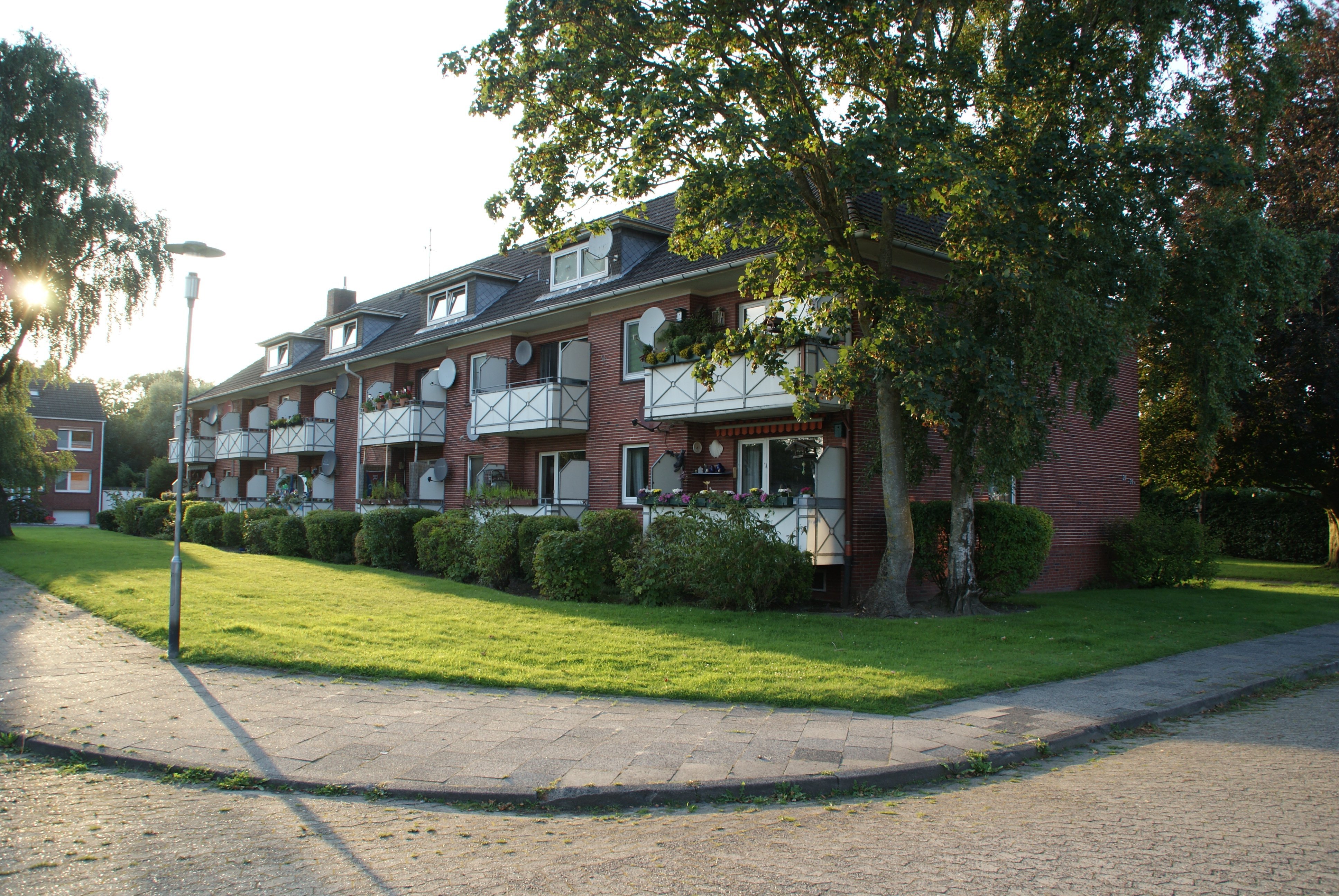 Mehrfamilienhaus zum Kauf als Kapitalanlage geeignet 1.200.000 € 821,1 m² 1.877 m² Grundstück Groden Cuxhaven 27474