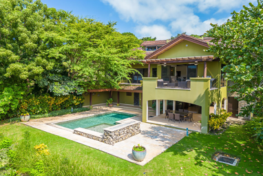 Villa zum Kauf 1.160.775 € 602 m² Grundstück Reserva Conchal Brasilito