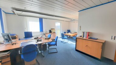 Bürofläche zur Miete 980 € 3 Zimmer 130 m² Bürofläche Singen Remchingen 75196