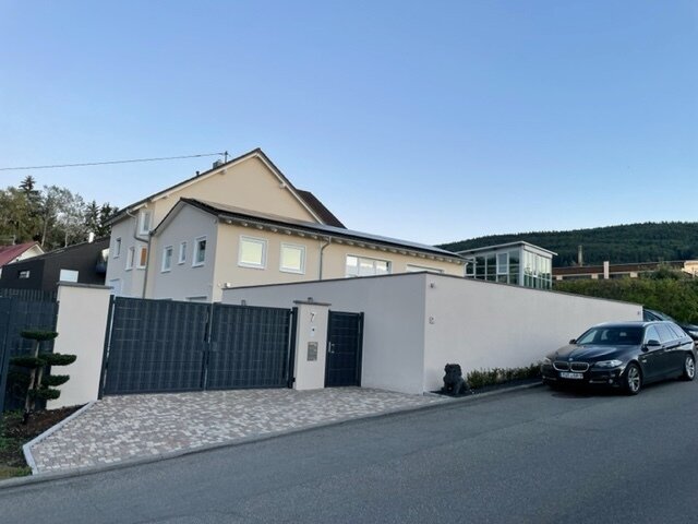 Mehrfamilienhaus zum Kauf 950.000 € 8 Zimmer 832 m²<br/>Grundstück Spaichingen 78549