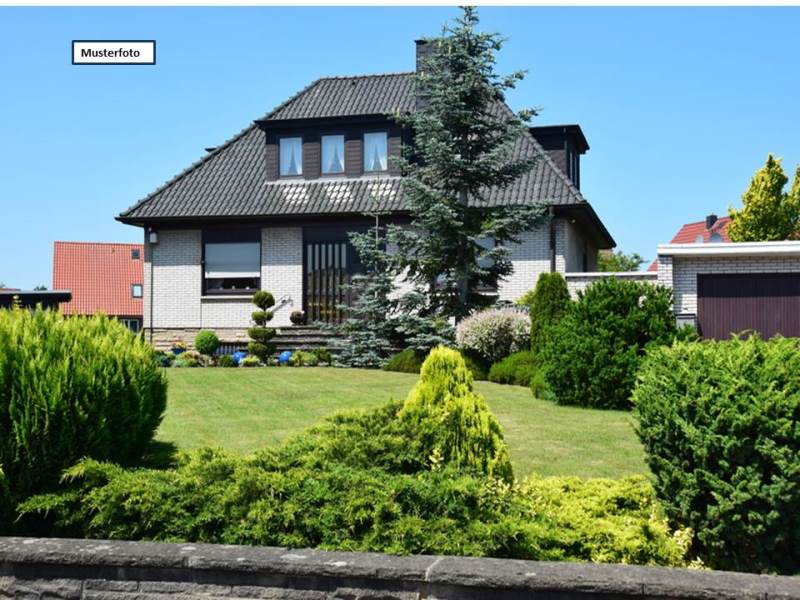 Haus zum Kauf Provisionsfrei Zwangsversteigerung 59.000 € 122 m²<br/>Wohnfläche 90 m²<br/>Grundstück Südbahnhof / Reichsstraße Gera 07545