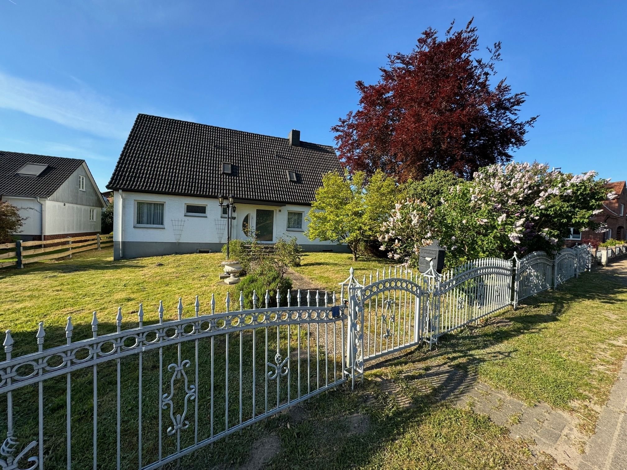 Einfamilienhaus zum Kauf 380.000 € 6 Zimmer 160 m²<br/>Wohnfläche 803 m²<br/>Grundstück ab sofort<br/>Verfügbarkeit Köthel 22929