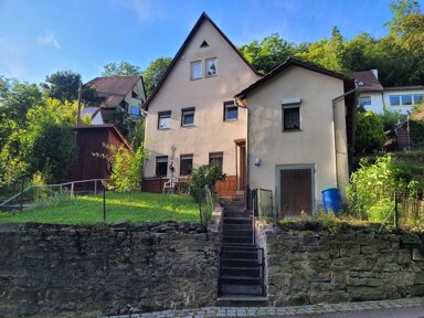 Einfamilienhaus zum Kauf 150.000 € 6,5 Zimmer 218 m² 373 m² Grundstück Südliche Kernstadt Schwäbisch Hall 74523