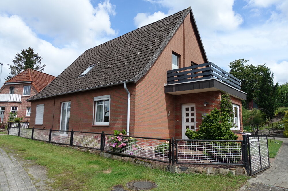 Einfamilienhaus zum Kauf 194.000 € 6 Zimmer 195 m²<br/>Wohnfläche 1.125 m²<br/>Grundstück Marklohe Marklohe 31608