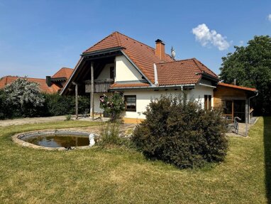 Haus zum Kauf 11 Zimmer 240 m² 2.548 m² Grundstück Bonndorf Bonndorf im Schwarzwald 79848
