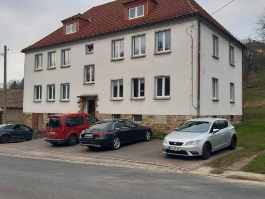 Wohnung zur Miete 280 € 3 Zimmer 63 m² EG Mörnerstraße 66 Neukirchen Reinsberg / Neukirchen 09629