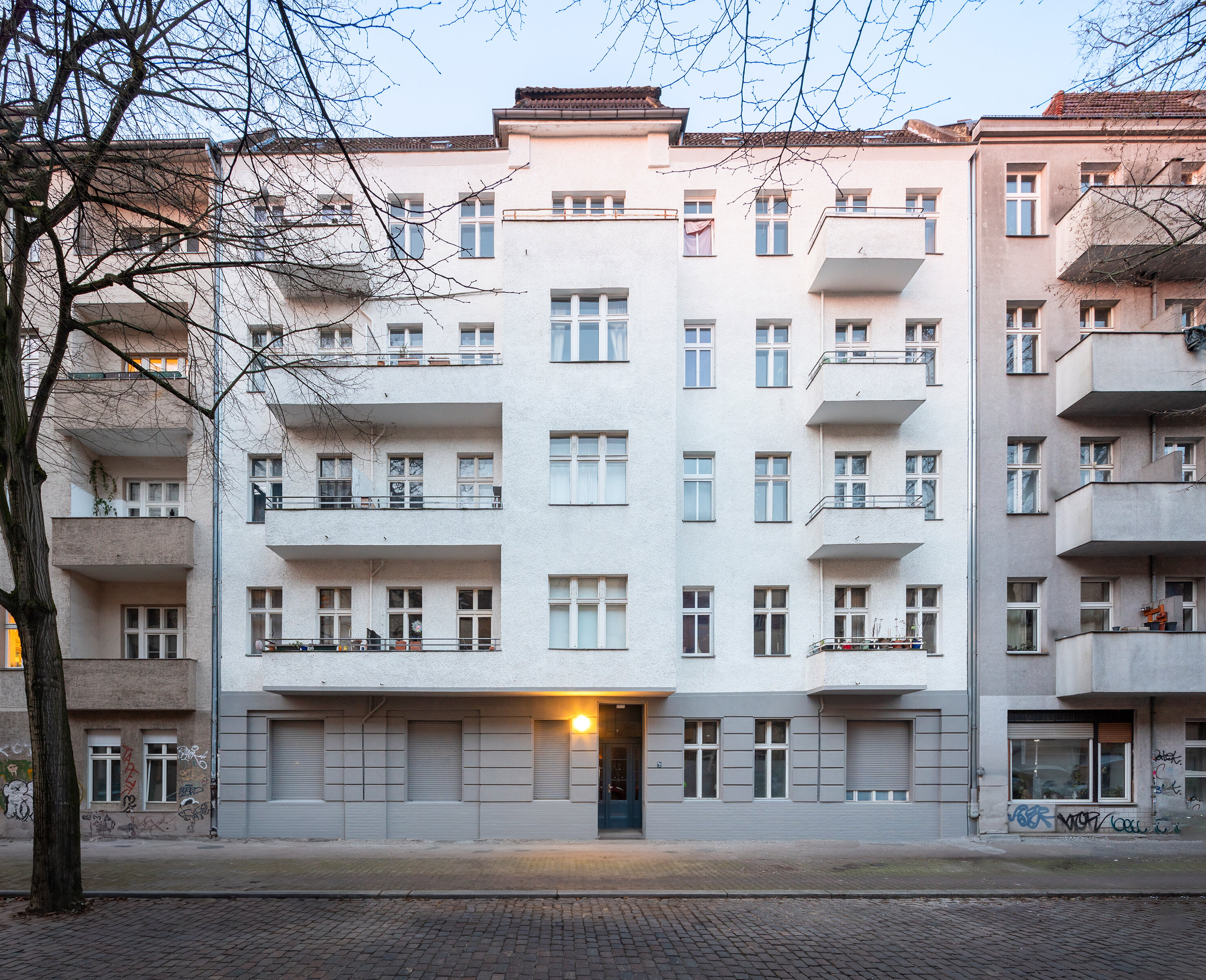 Wohnung zum Kauf 317.900 € 2 Zimmer 62 m²<br/>Wohnfläche 4. Stock<br/>Geschoss Weserstr. 77 Neukölln Berlin 12059