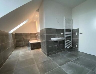 Wohnung zur Miete 600 € 3 Zimmer 94 m² 2. Geschoss Pappelstraße 5 Bernsdorf 421 Chemnitz 09126
