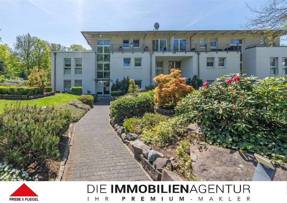 Hochwertige Penthouse-Wohnung mit großem Balkon und Kfz-Stellplätzen