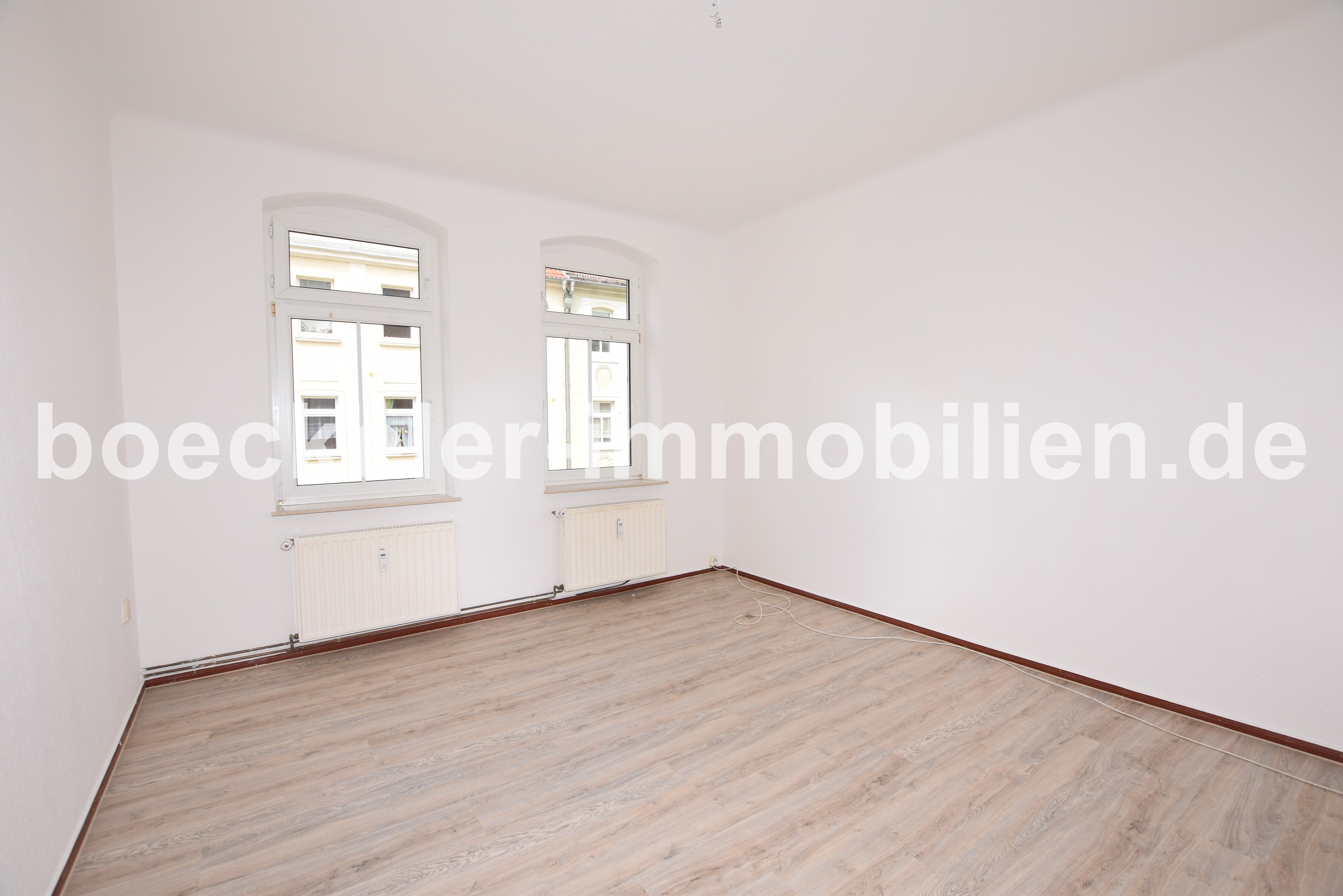 Wohnung zur Miete 310 € 2 Zimmer 57 m²<br/>Wohnfläche 2.<br/>Geschoss Weißenfels Weißenfels 06667