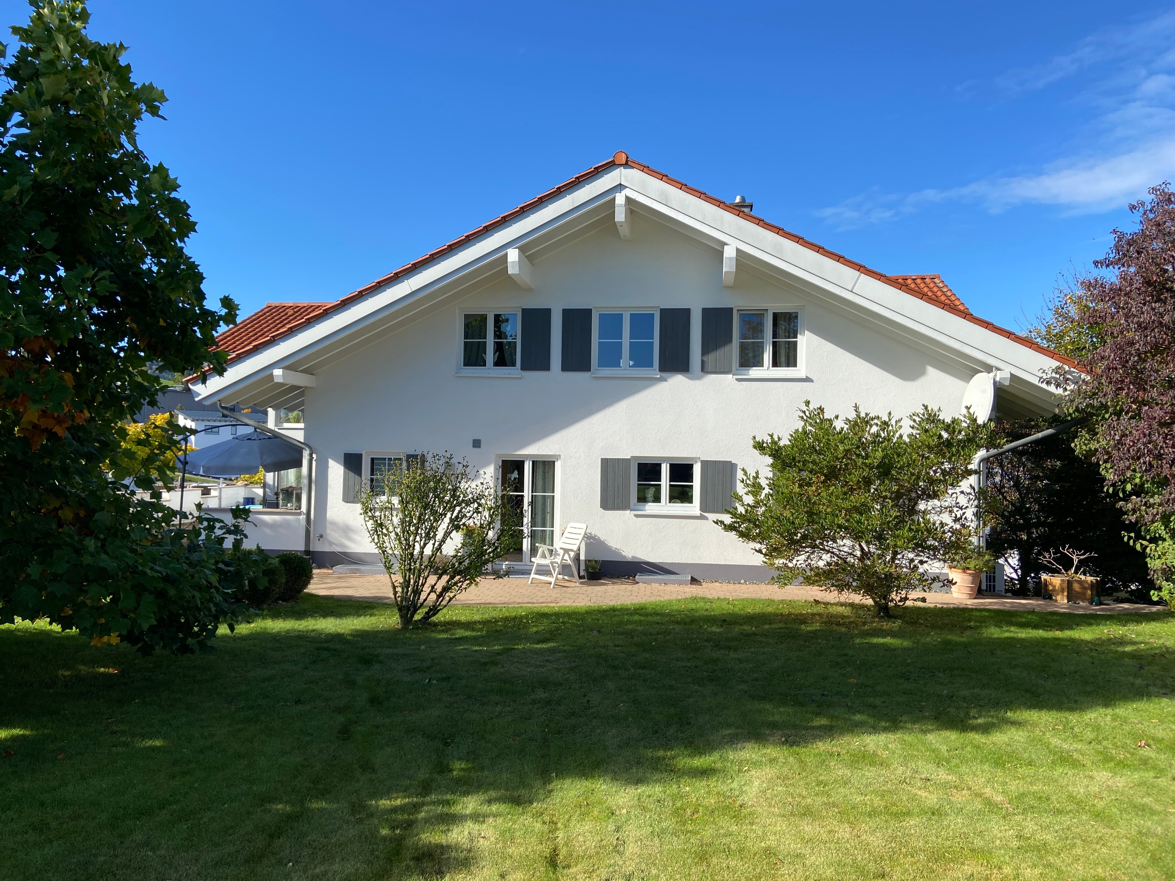 Mehrfamilienhaus zum Kauf 8,5 Zimmer 262 m²<br/>Wohnfläche 1.370 m²<br/>Grundstück Wiggensbach Wiggensbach 87487