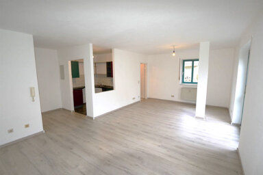 Wohnung zum Kauf 95.000 € 1 Zimmer 36 m² Dörfles-Esbach 96487