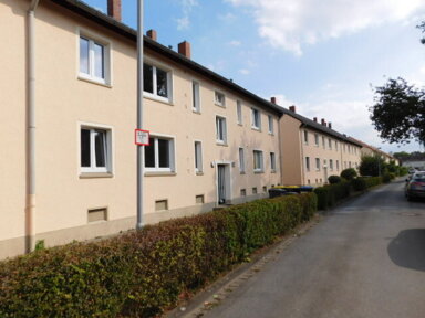 Wohnung zur Miete 568 € 3 Zimmer 62,5 m² frei ab 01.11.2025 Lothsfeldstr. 10 Friemersheim Duisburg 47229