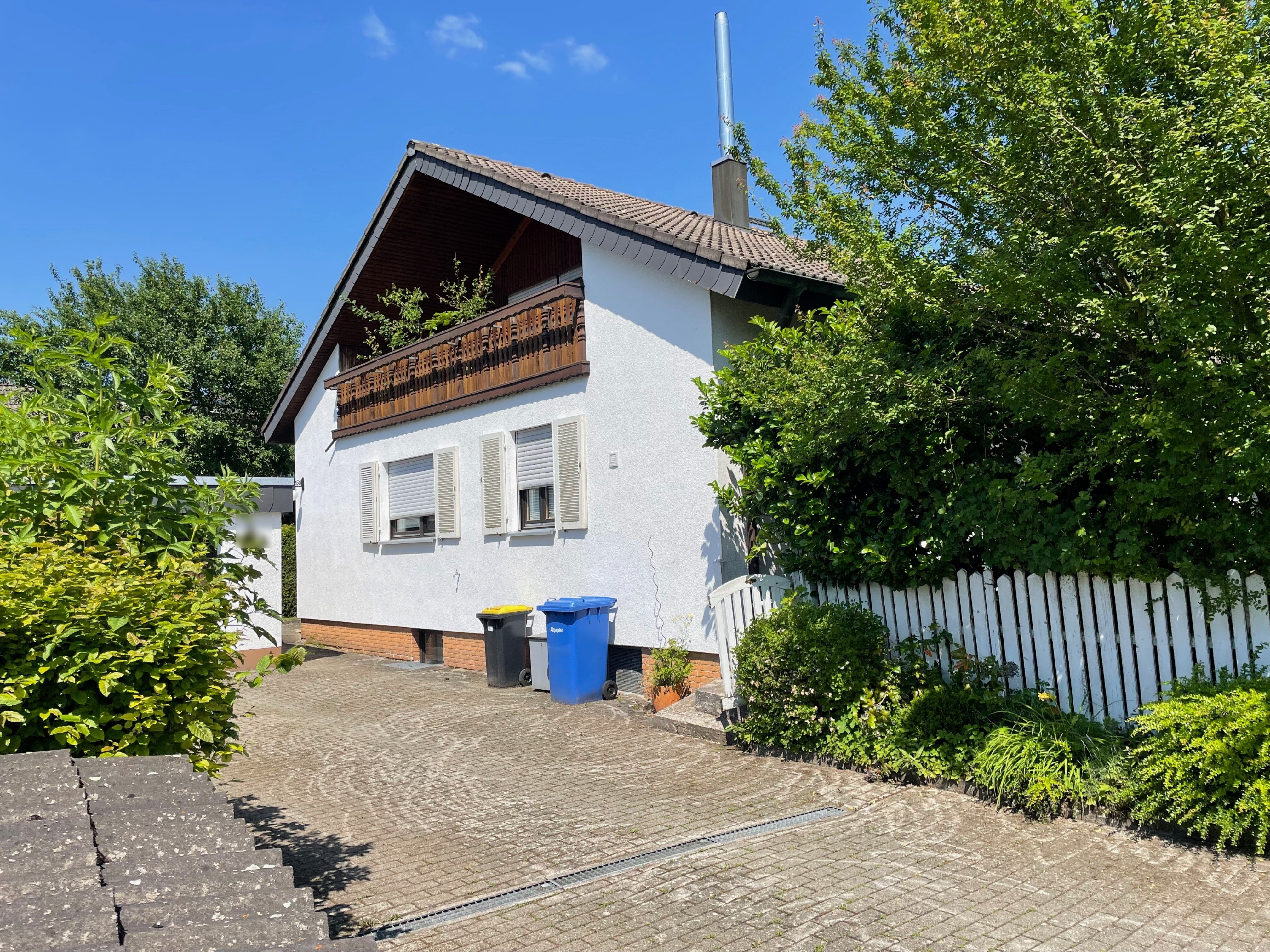 Einfamilienhaus zum Kauf 445.000 € 7 Zimmer 200 m²<br/>Wohnfläche 553 m²<br/>Grundstück Vöhringen Vöhringen 72189