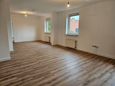 Wohnung zur Miete 700 € 3 Zimmer 97 m² 1. Geschoss frei ab sofort Loga Leer 26789