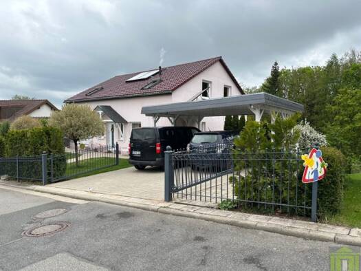 Einfamilienhaus zum Kauf 1.750.000 € 7 Zimmer 232,7 m² 1.222 m² Grundstück frei ab sofort Veit-Stoss-Weg 4 Coburg 96450