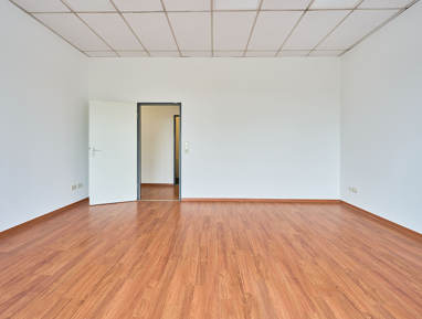 Bürofläche zur Miete 8 € 233,3 m² Bürofläche teilbar ab 233,3 m² Max-Planck-Straße 36 Burgholzhausen Friedrichsdorf 61381