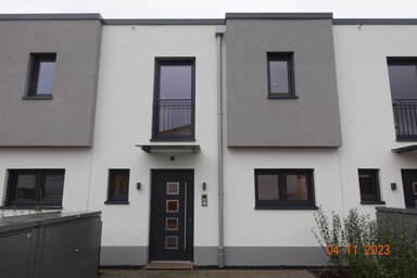 Reihenmittelhaus zum Kauf provisionsfrei 672.500 € 4 Zimmer 130,2 m² 216,8 m² Grundstück Gerd-Schaeidt-Straße Filsch 1 Trier 54296