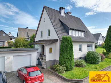 Mehrfamilienhaus zum Kauf 267.000 € 6 Zimmer 149 m² 697 m² Grundstück Eversberg Meschede / Eversberg 59872