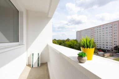 Wohnung zur Miete 329,71 € 2 Zimmer 49,2 m² 5. Geschoss Bertolt-Brecht-Straße 10c Windecken Magdeburg, 5. Etage rechts Mitte 39120