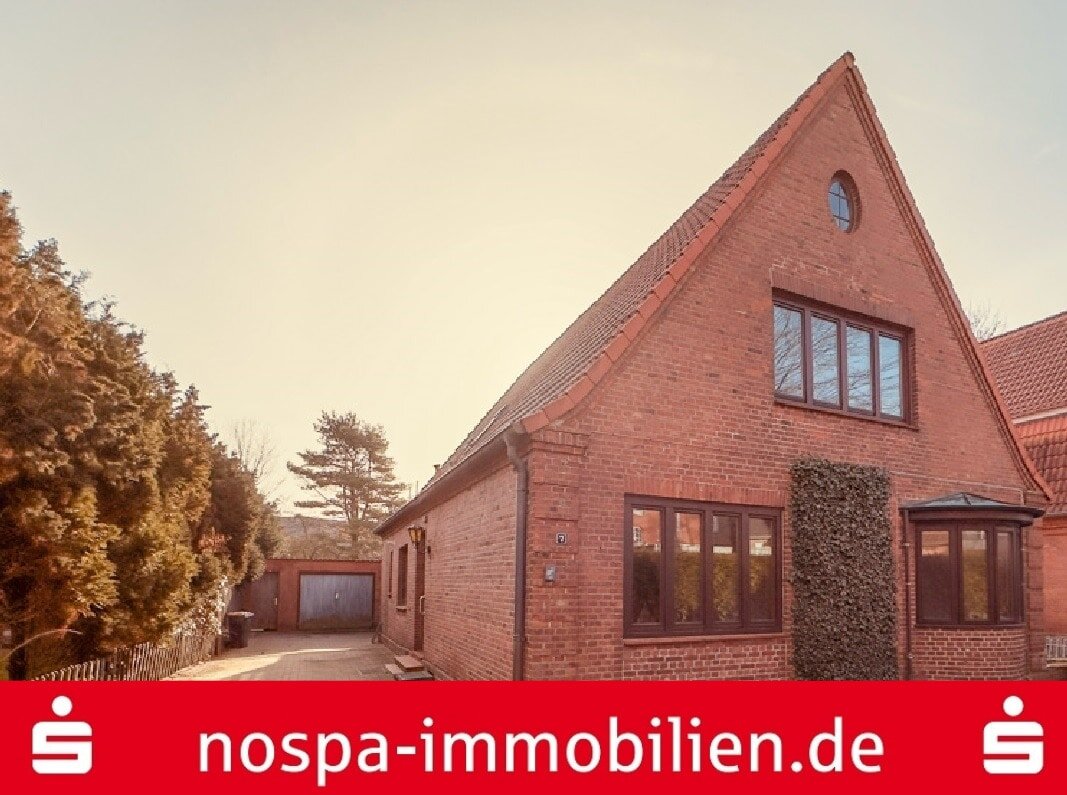Einfamilienhaus zum Kauf 274.000 € 6 Zimmer 170 m²<br/>Wohnfläche 544 m²<br/>Grundstück Niebüll 25899