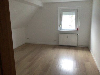 Doppelhaushälfte zur Miete 1.300 € 6 Zimmer 120 m² 250 m² Grundstück frei ab sofort Raiffeisenstrasse Großzschocher Leipzig 04249