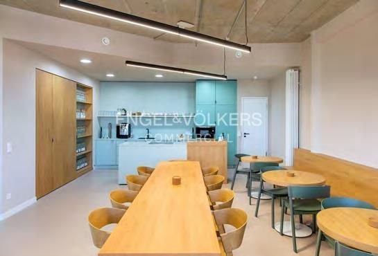 Büro-/Praxisfläche zur Miete 28 € 128 m²<br/>Bürofläche ab 128 m²<br/>Teilbarkeit Friedrichshain Berlin 10243