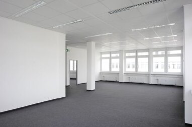 Bürofläche zur Miete Provisionsfrei 14 Zimmer 600 m² Bürofläche teilbar von 300 m² bis 600 m² Industriegebiet Konstanz 78467