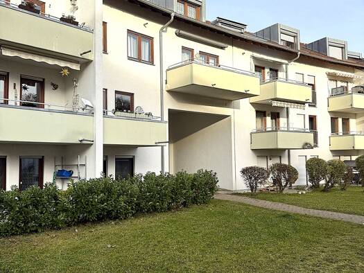 Wohnung zum Kauf 369.000 € 4 Zimmer 112,8 m² 3 Geschosse frei ab sofort Singen Singen (Hohentwiel) 78224