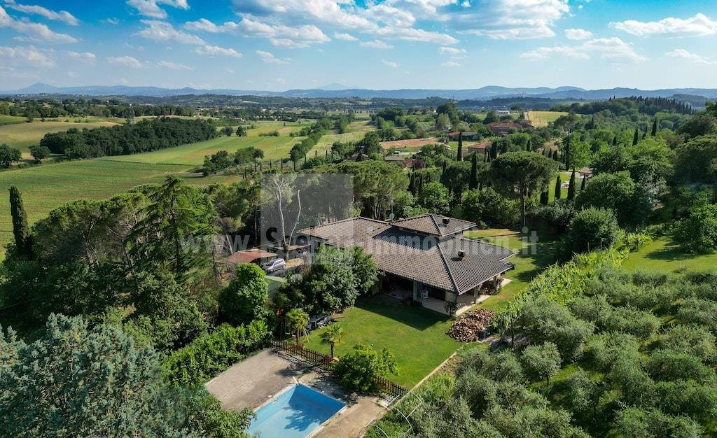 Villa zum Kauf 900.000 € 11 Zimmer 300 m²<br/>Wohnfläche Foiano della Chiana 52045