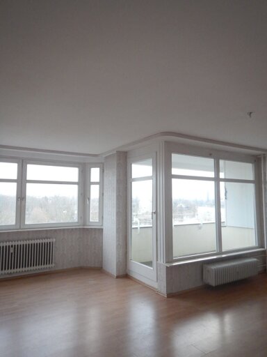 Wohnung zur Miete nur mit Wohnberechtigungsschein 660 € 3 Zimmer 91,7 m² 3. Geschoss Straßburger Straße 46 Spandau Berlin 13581