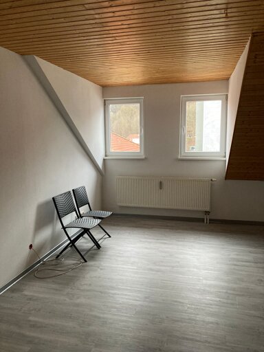 Wohnung zur Miete 350 € 1 Zimmer 50 m² 3. Geschoss frei ab sofort Gothaer str. 4 Wahlbezirk 14 Suhl 98527