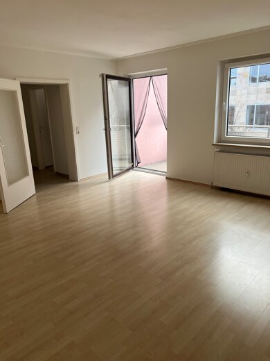 Wohnung zur Miete 950 € 4 Zimmer 83,5 m² 2. Geschoss Wöhrd Nürnberg 90489