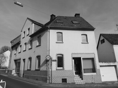 Haus zum Kauf 250.000 € 5 Zimmer 140 m² 290 m² Grundstück Langendernbach Dornburg 65599