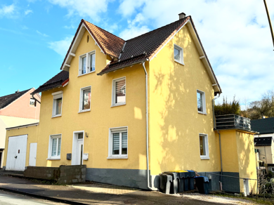 Mehrfamilienhaus zum Kauf 229.000 € 9 Zimmer 194,4 m² 1.298 m² Grundstück Evingsen Altena 58762