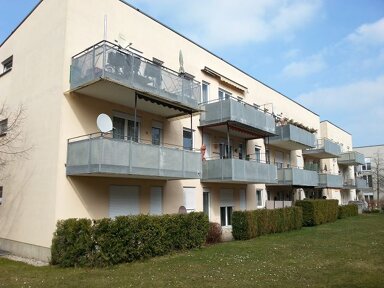 Wohnung zur Miete 295 € 2 Zimmer 49 m² 1. Geschoss frei ab sofort West Altenburg 04600