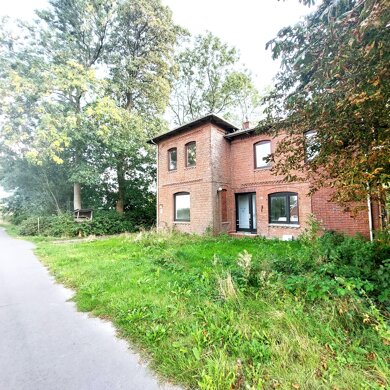 Einfamilienhaus zum Kauf 150.000 € 6,5 Zimmer 150 m² 3.959 m² Grundstück Baljerdorf Balje 21730