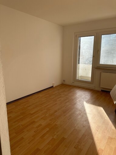 Wohnung zur Miete 280,30 € 3 Zimmer 56,1 m² 3. Geschoss Schulstr. 10 Thurm Mülsen 08132