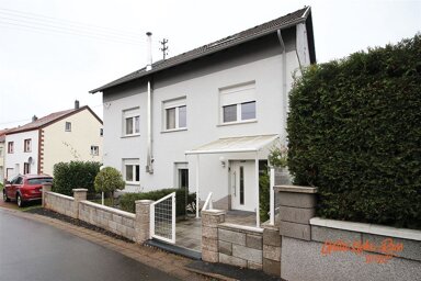 Einfamilienhaus zum Kauf 283.000 € 8 Zimmer 215 m² 634 m² Grundstück frei ab 07.04.2025 Schwalbach Schwalbach , Saar 66773