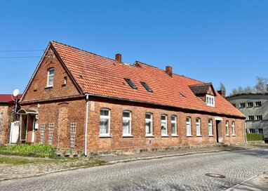 Mehrfamilienhaus zum Kauf 96.000 € 10 Zimmer 400 m² 529 m² Grundstück Wolfshagen Groß Pankow 16928
