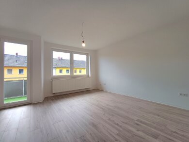 Wohnung zur Miete 849 € 4 Zimmer 83,1 m² frei ab sofort Melanchthonstr. 27 Bärenkämpen 1 Minden 32425