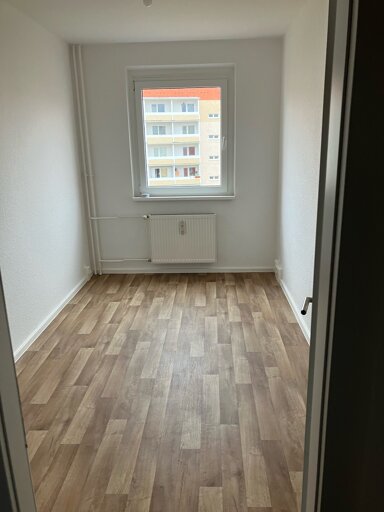 Wohnung zur Miete 400 € 3 Zimmer 62,1 m² 4. Geschoss Carl-Hainmüller-Straße 7 Waren Waren (Müritz) 17192