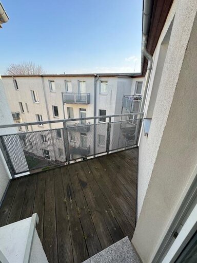 Wohnung zur Miete 468 € 3 Zimmer 78 m² 3. Geschoss frei ab sofort Wolfenbütteler Straße . Wormser Platz Magdeburg 39112