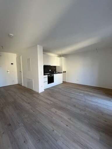 Wohnung zur Miete 779 € 1 Zimmer 30,1 m² 4. Geschoss frei ab sofort St. Leonhard Nürnberg 90439