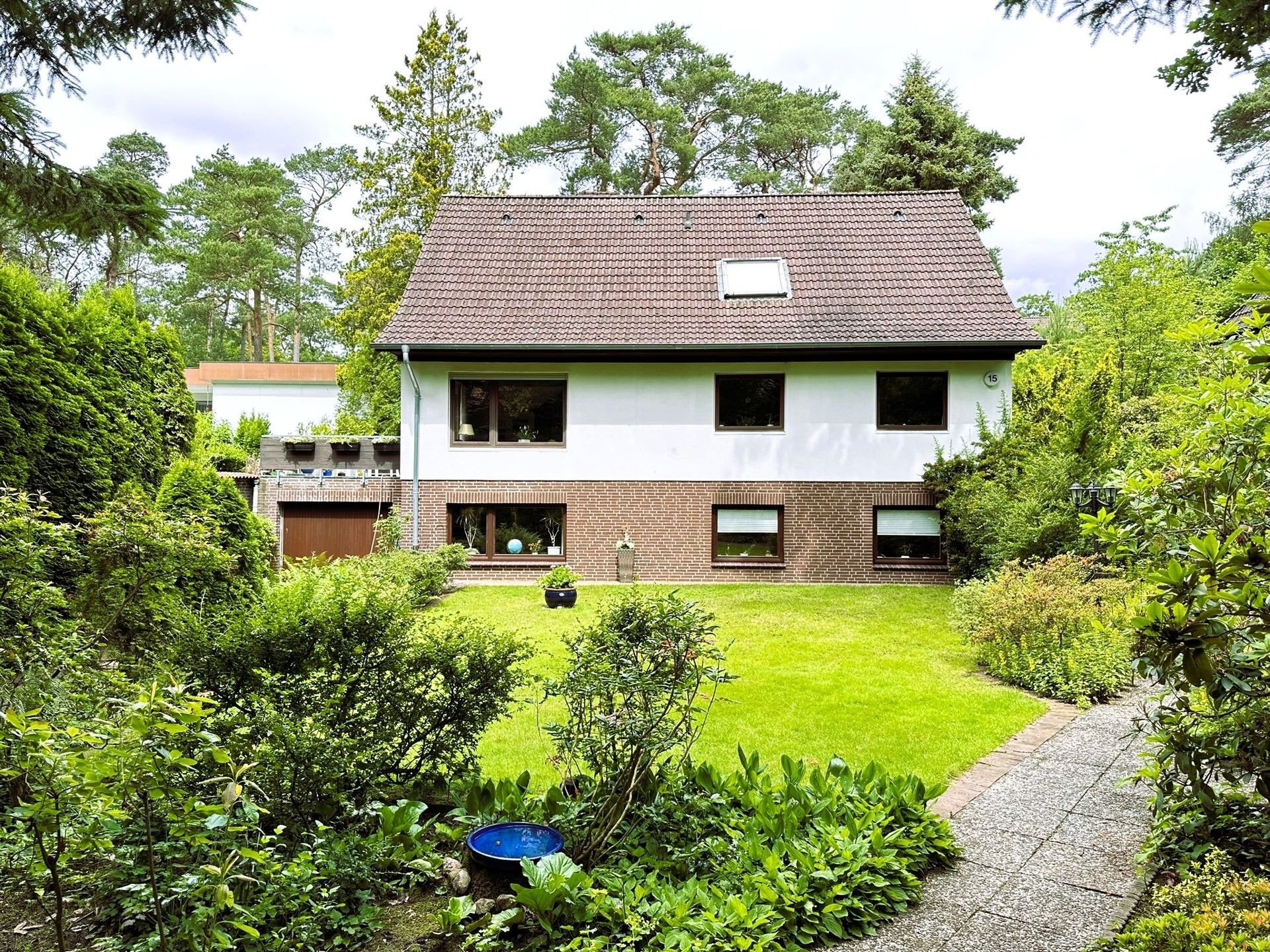 Mehrfamilienhaus zum Kauf 799.000 € 10 Zimmer 243 m²<br/>Wohnfläche 1.008 m²<br/>Grundstück Buchholz Buchholz i.d. Nordheide 21244