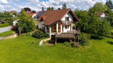 Einfamilienhaus zur Miete 1.725 € 6,5 Zimmer 187 m² 1.817 m² Grundstück Illerberg Vöhringen 89269